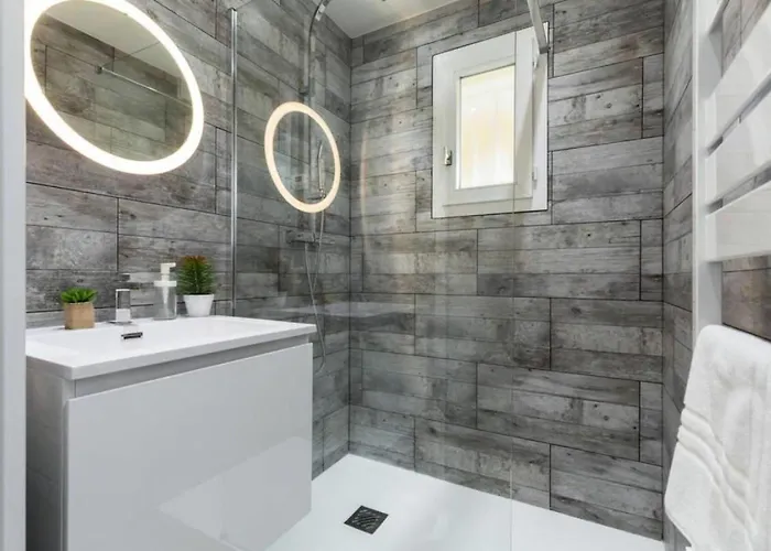 Havre De Paix 2 Pieces, Terrasse Vue & Piscine - Havre De Paix 2 Pieces, Terrasse Vue & Piscine Mae-1603 *