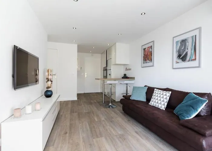 Havre De Paix 2 Pieces, Terrasse Vue & Piscine - Havre De Paix 2 Pieces, Terrasse Vue & Piscine Mae-1603 * קאן